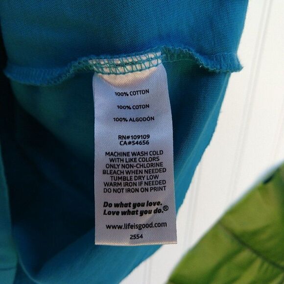 Life is Good Golden Retriever T Shirt Top Size M Green Patchwork Dog Print Tee - Picture 5 of 6